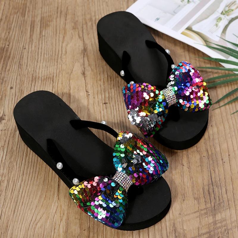 Женские сандалии, модные новые дышащие легкие удобные летние тапочки на танкетке с открытым носком и бантом и блестками, женские сандалии