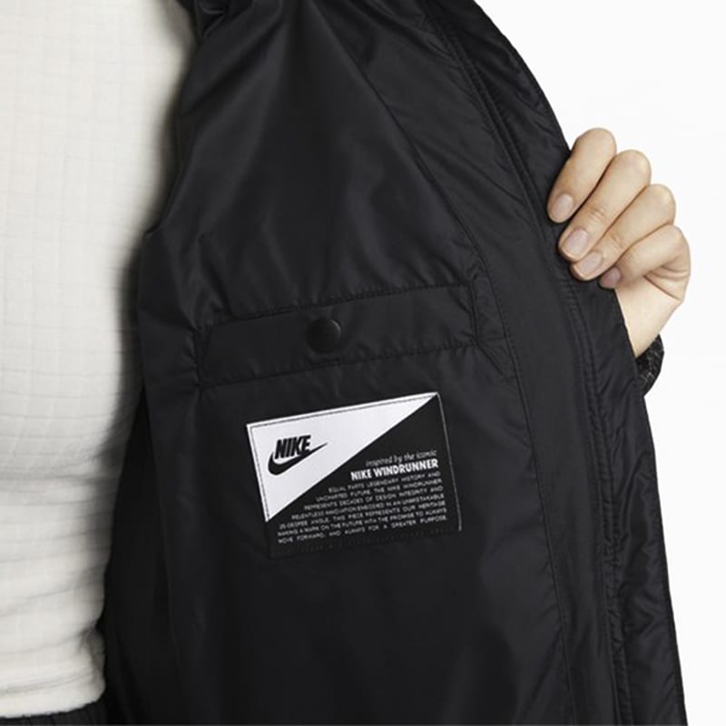 Nike Женская черная пуховая куртка Therma FIT FD8212-010
