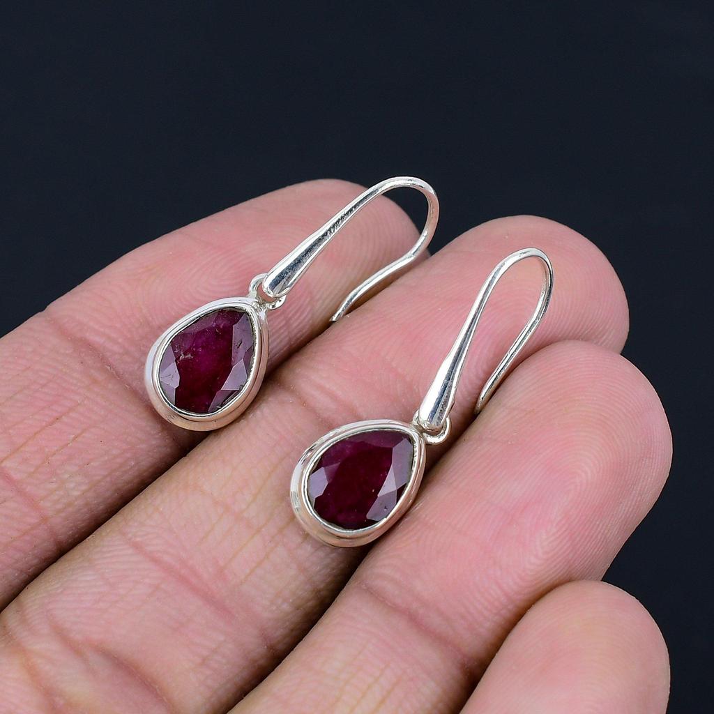 Серьги с натуральными рубиновыми драгоценными камнями, стерлинговое серебро 925 пробы, каплевидная форма, драгоценный камень, серьги-капли ручной работы, висячие серьги, подарок на день Святого Валентина для женщин и девочек