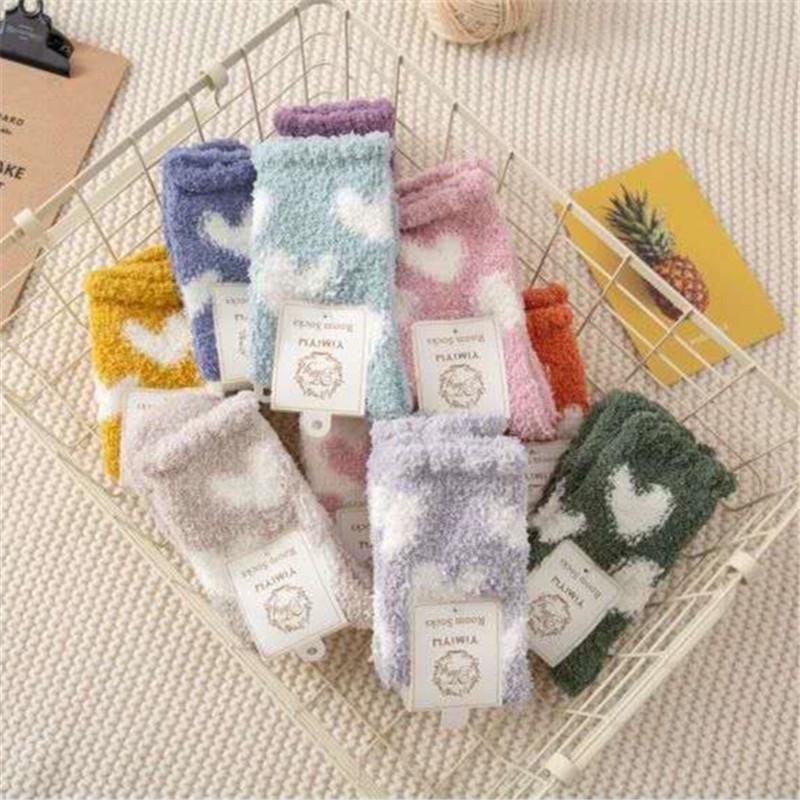 5 Pairs Pairs Women's Coral Velvet Mid-tube Socks Autumn and Winter Velvet Reinforced Warm Towel Socks Floor Socks