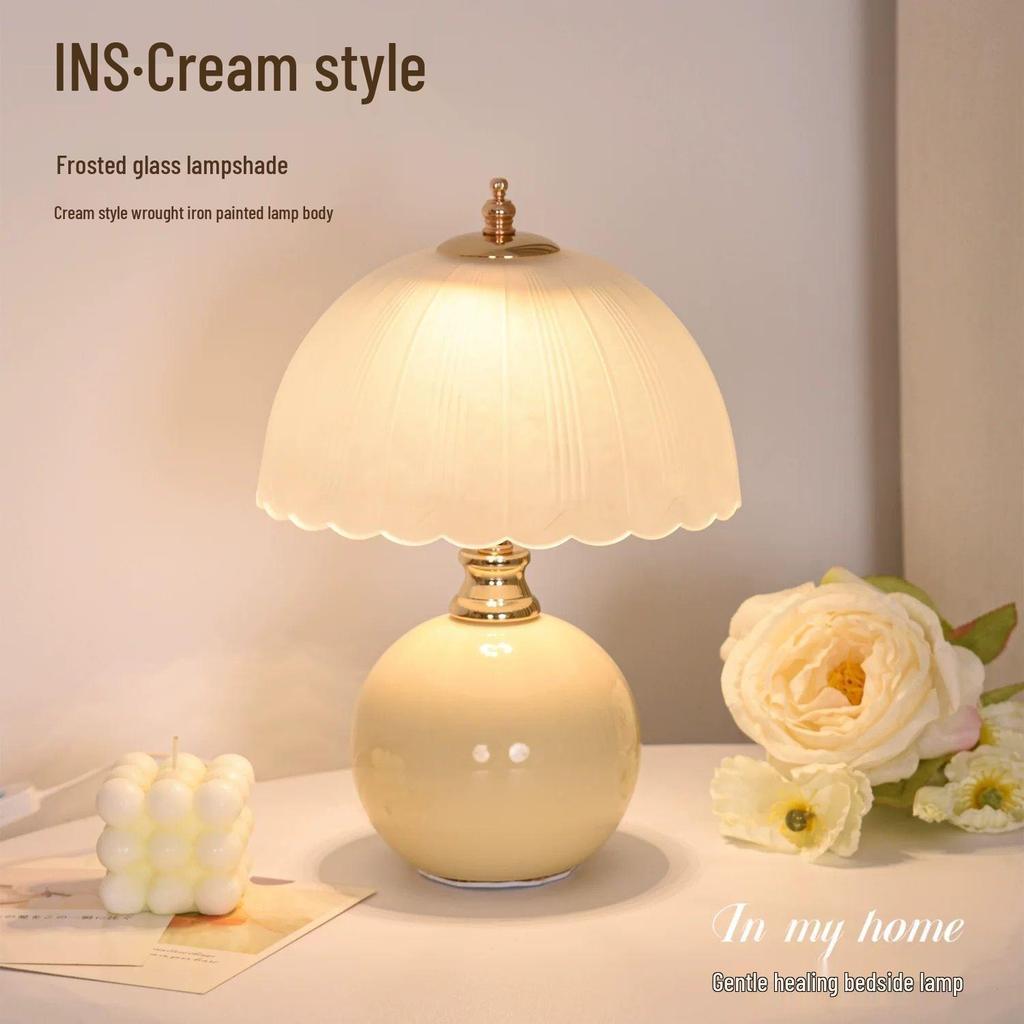 Nordic Pastoral Touch Sensor Bedside Lamp - Romantic Jellyfish Cream Style Night Light