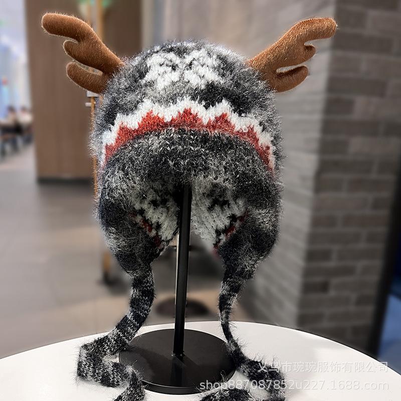 Autumn and winter thickened knitted cute warm wool ear protection hat women's snowflake jacquard new pullover Christmas antler hat