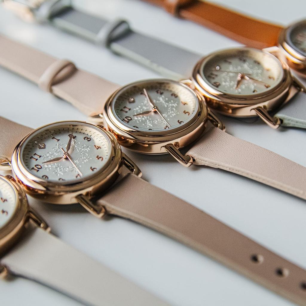 Часы аналоговые кожаный ремешок белый Masker белый [Fieldwork] женские JN016-1