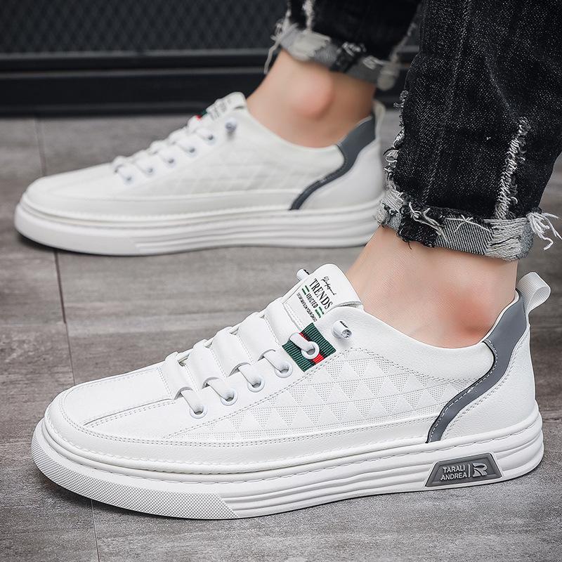 Новая осенняя трендовая обувь для мужских повседневных кед, легкая мягкая подошва, маленькие белые туфли в корейском стиле, для повседневной моды, спортивные кроссовки для бега