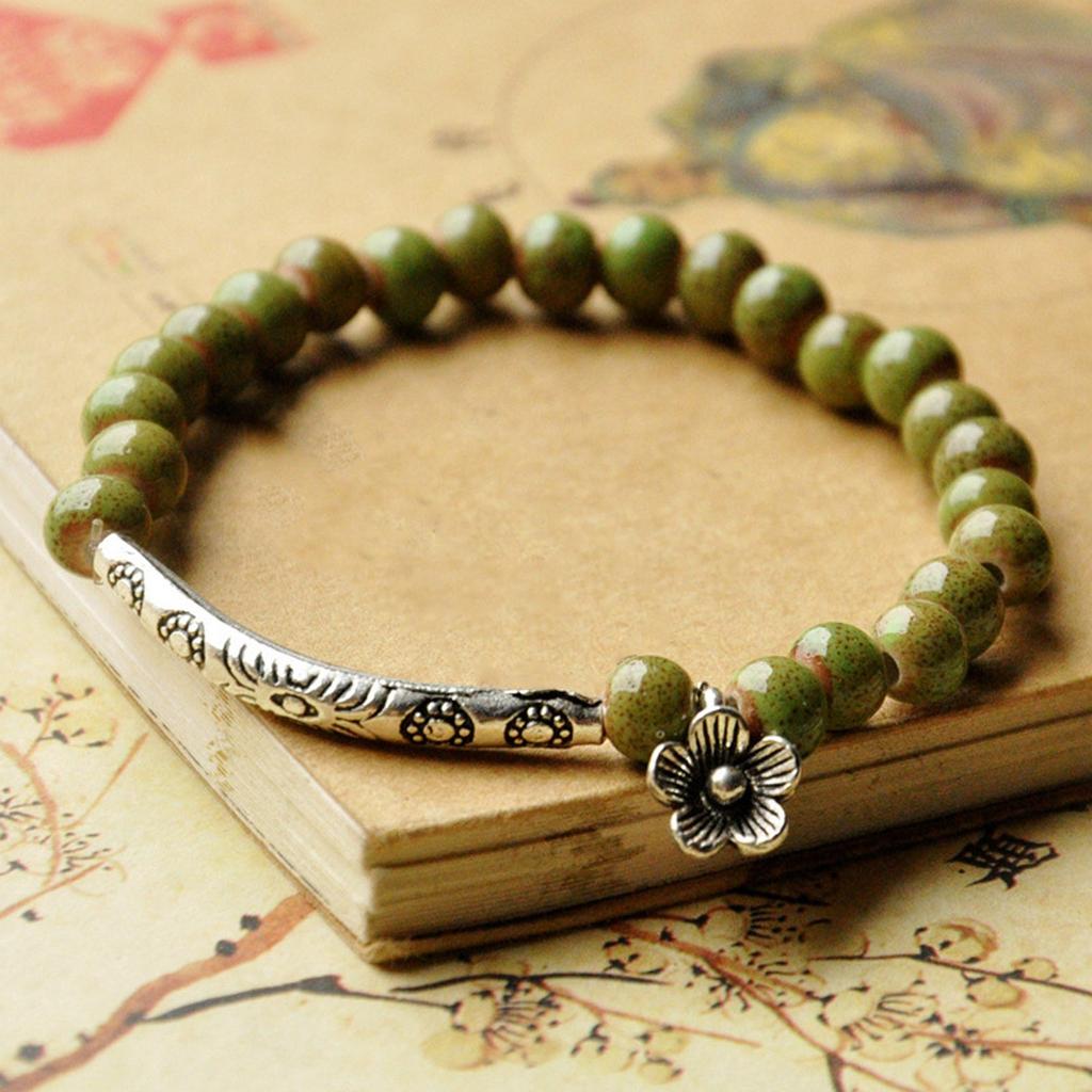 Женский многоцветный браслет из бисера в форме металлического шитья