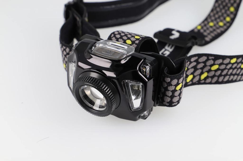 GENTOS Axley LED Headlamp Lumens Brightness 3 Hours of Operational Lighting Dustproof Uses 3 AAA Batteries or a Rechargeable Battery AR-243HD [500 / /