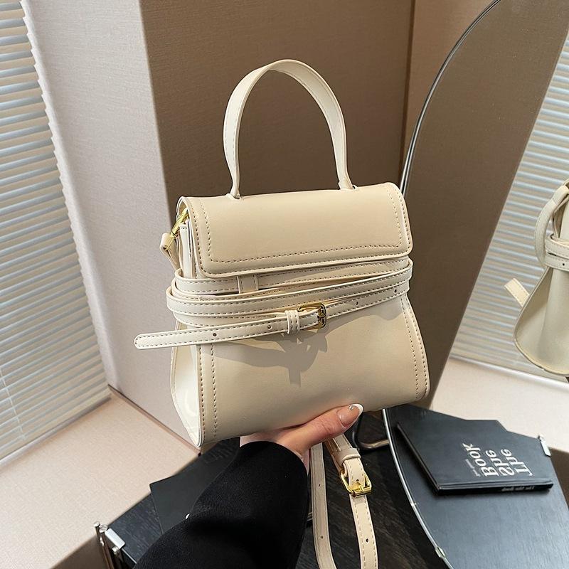 Hand Carry Fashion Casual Bag Women's New Versatile Shoulder Bag Small Bag