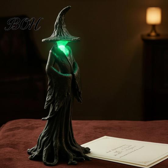 Resin Magic Figurine Halloween Witch Statue, LED Light Up Gothic Figurine, Haunted House Prop Dark Fantasy Mysterious Sculpture for Desktop Bookshelf