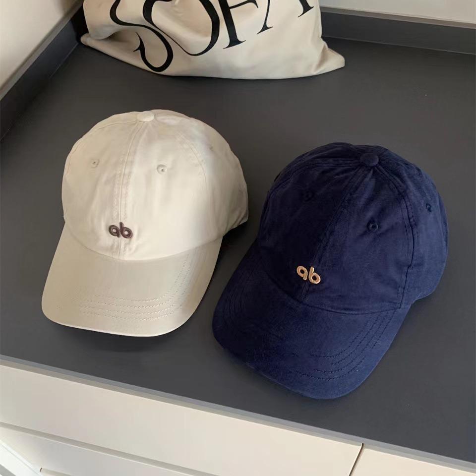 Бейсболка с вышивкой букв для женщин, открывающая лицо  Широкополая защита от солнца для мальчиков  Бейсболки  Для пар