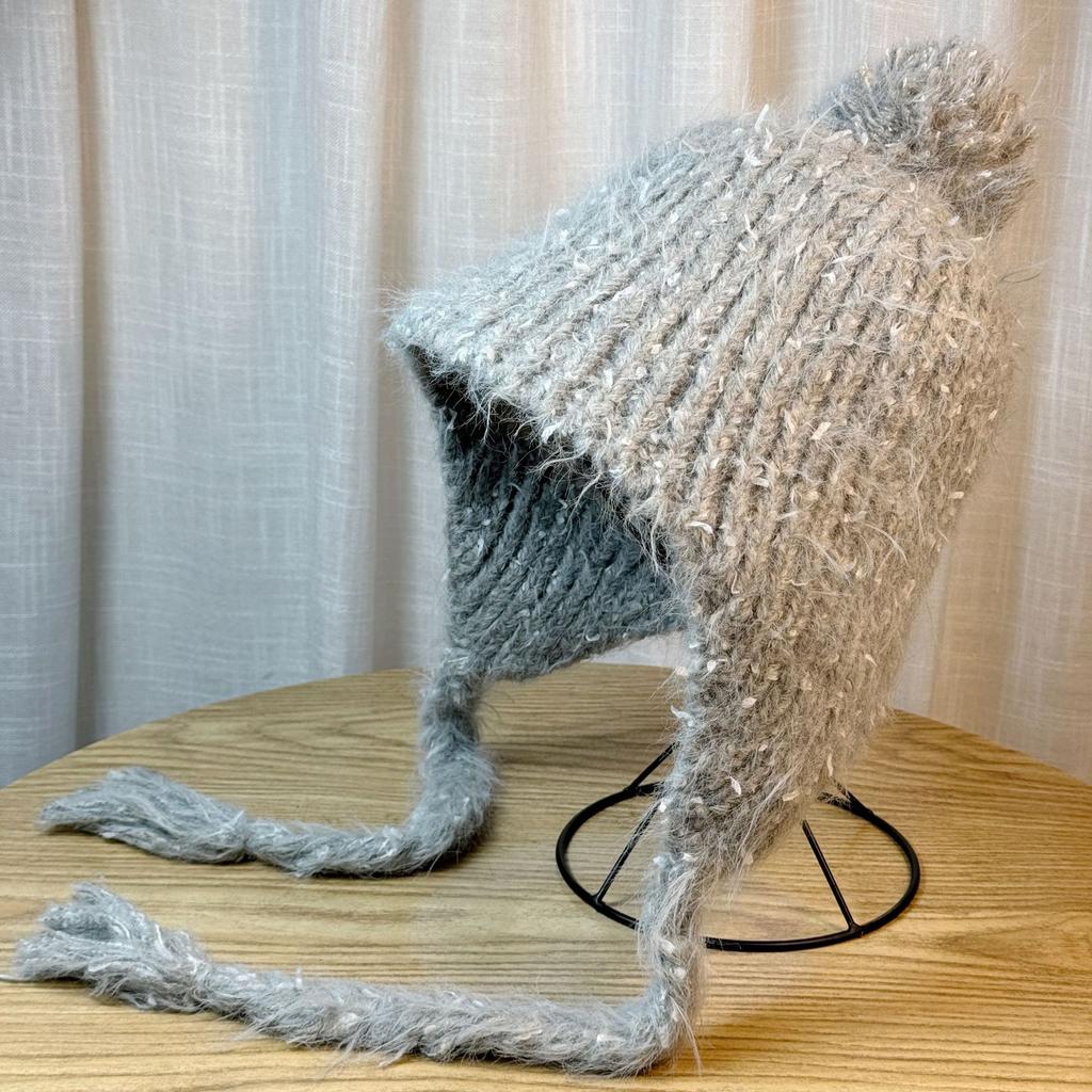 Новая трикотажная шапка Xiaoxiangfeng из экспортной ткани с защитой ушей для женщин с большим меховым помпоном, милая шерстяная шапка, осенне-зимняя, ручной работы, шапка-бандана