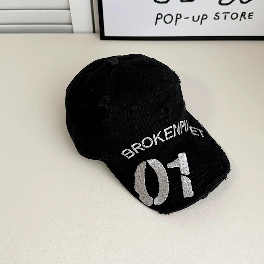 American retro letter ripped baseball cap for men and women, four seasons street tide with face small fashion couple cap