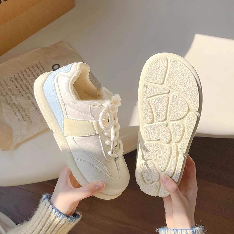 Thick Baseplate Shoes 2025 Spring and Autumn New Board Shoes Popular Women's Versatile Chic Shoes Retro Moral Training Shoes Little White Shoes Women