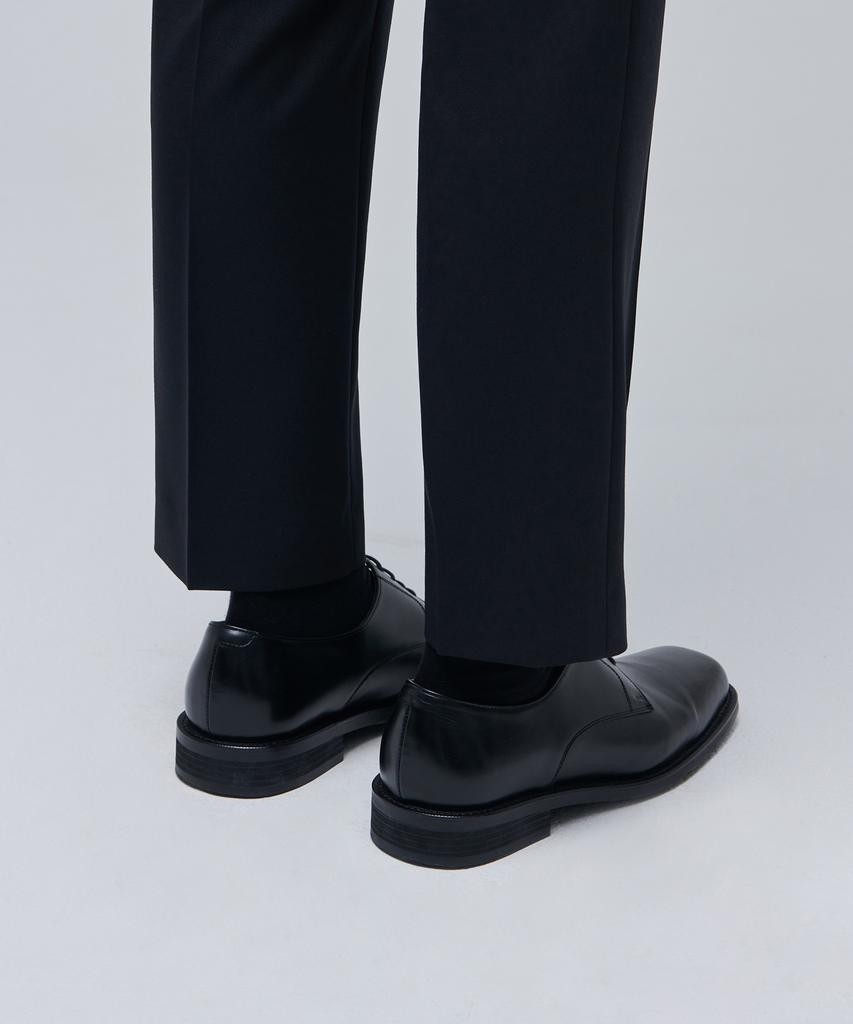 MUSINSA STANDARD Wool Blend Relaxed Tapered Hidden Banding Crop Slacks [Navy]