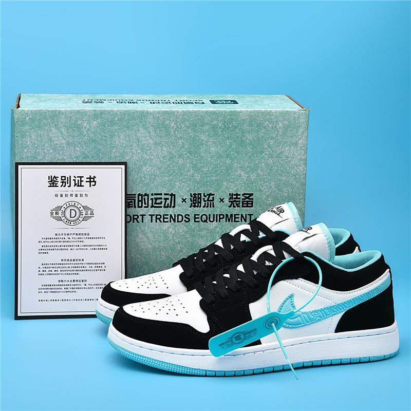 Kids Shoes Unisex Low-Top Casual Sneakers Kids Teens Breathable Rubber Sole Slip-On Style Comfortable Round Toe