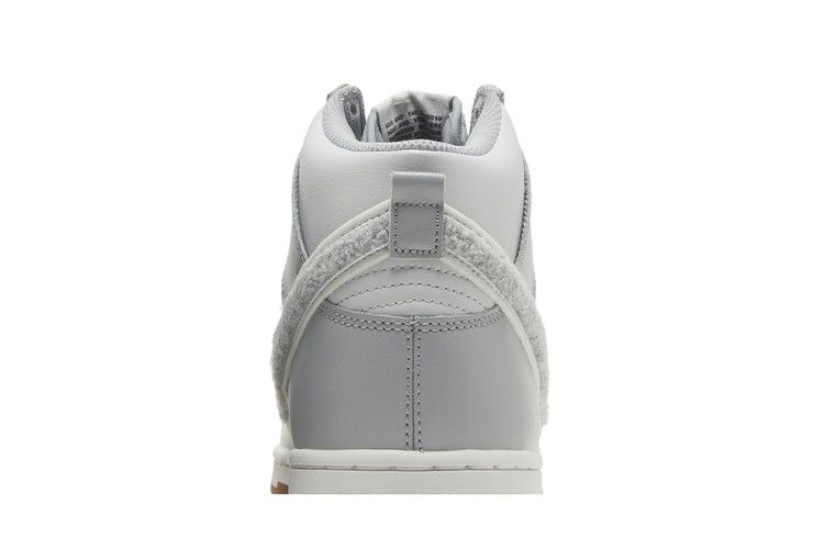 Мужские кроссовки Nike Dunk High University с замшевым Swoosh, цвет Light Smoke Grey