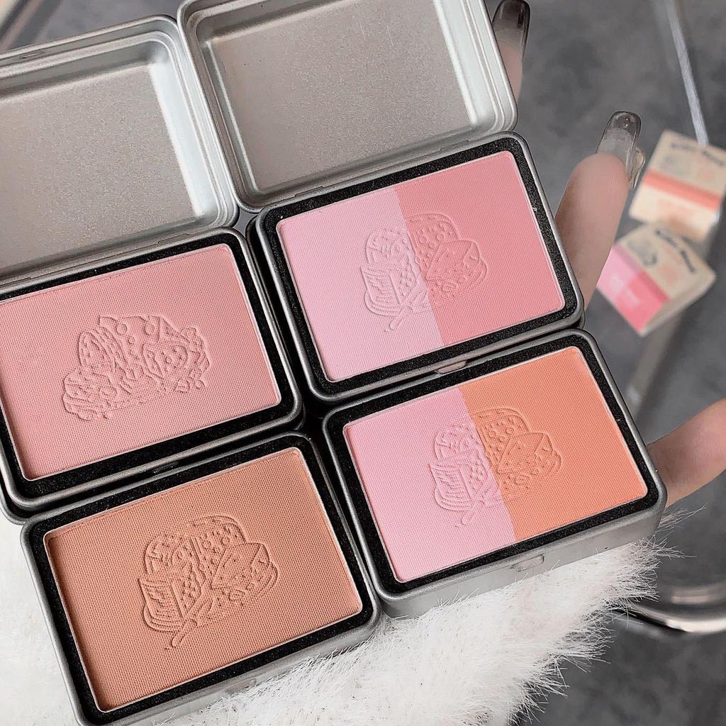 Kekemood Румяна с градиентом для скул: Матовый серо-розовый тон для универсального нюдового образа.