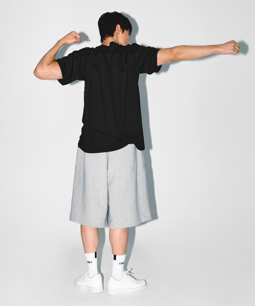 BORN TO WIN Stroke B Logo Semi Over Fit T-Shirts [Black]