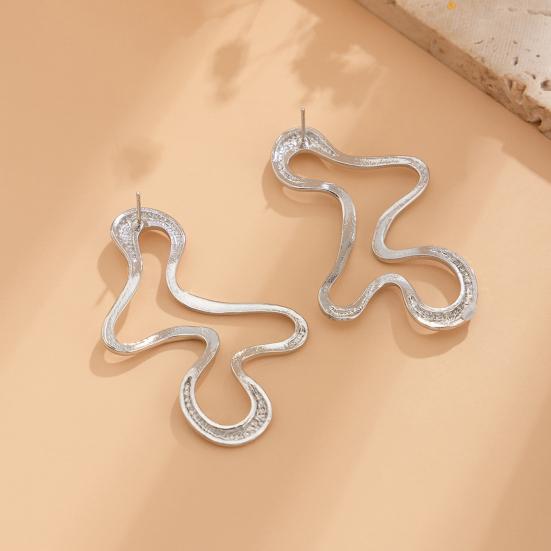 1 Pair Women Earrings Liquid Magma Metal Heart Drop Earrings Geometric Irregular Pleated Earrings Fashion Accessories