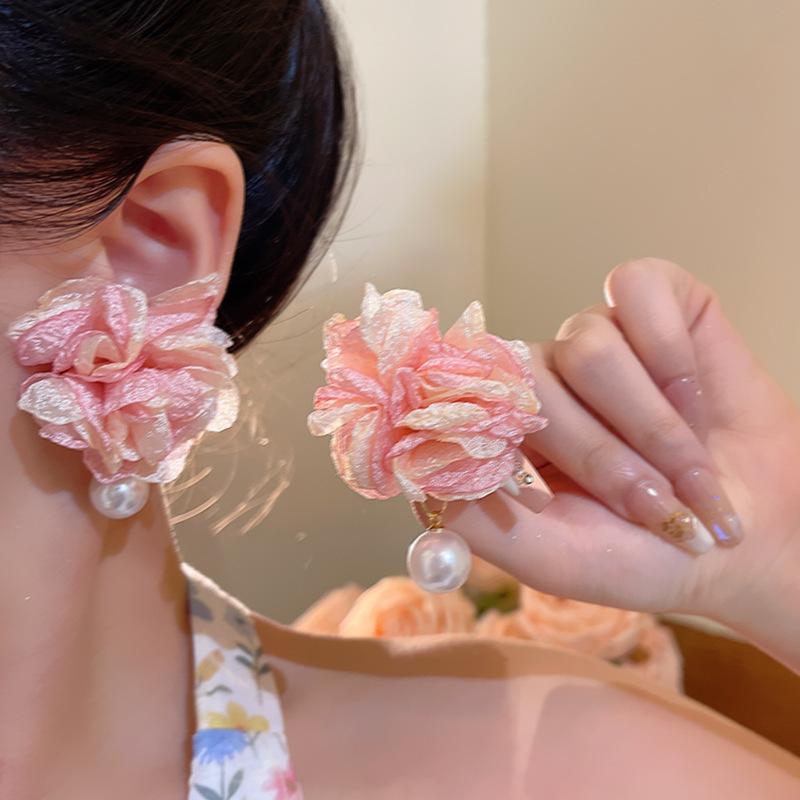 Модные серьги, легкие роскошные длинные серьги в стиле ретро, ​​свежие и милые серьги, элитные серьги в подарок.