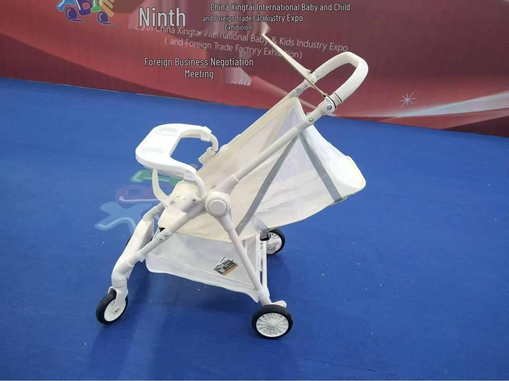 Compact Foldable Baby Stroller: Lightweight and Travel-Friendly, Carry-On Compatible