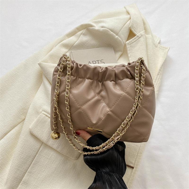 Новая весенне-летняя сумка-ведро Diamond Chain Bag, популярная сумка-ведро на одно плечо для женщин