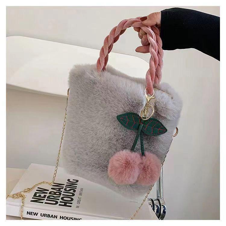 Fashion Women Handbags Winter Furry Ladies Soft Plush Clutch Purse Shoulder Bags Fashion Female Cherry Pendant Messenger Bag