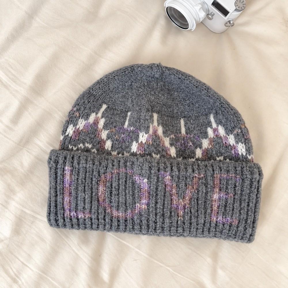 Polyester Slouchy Beanie Knitted Hat Face Slimming Warm Thick Winter Hat For Women