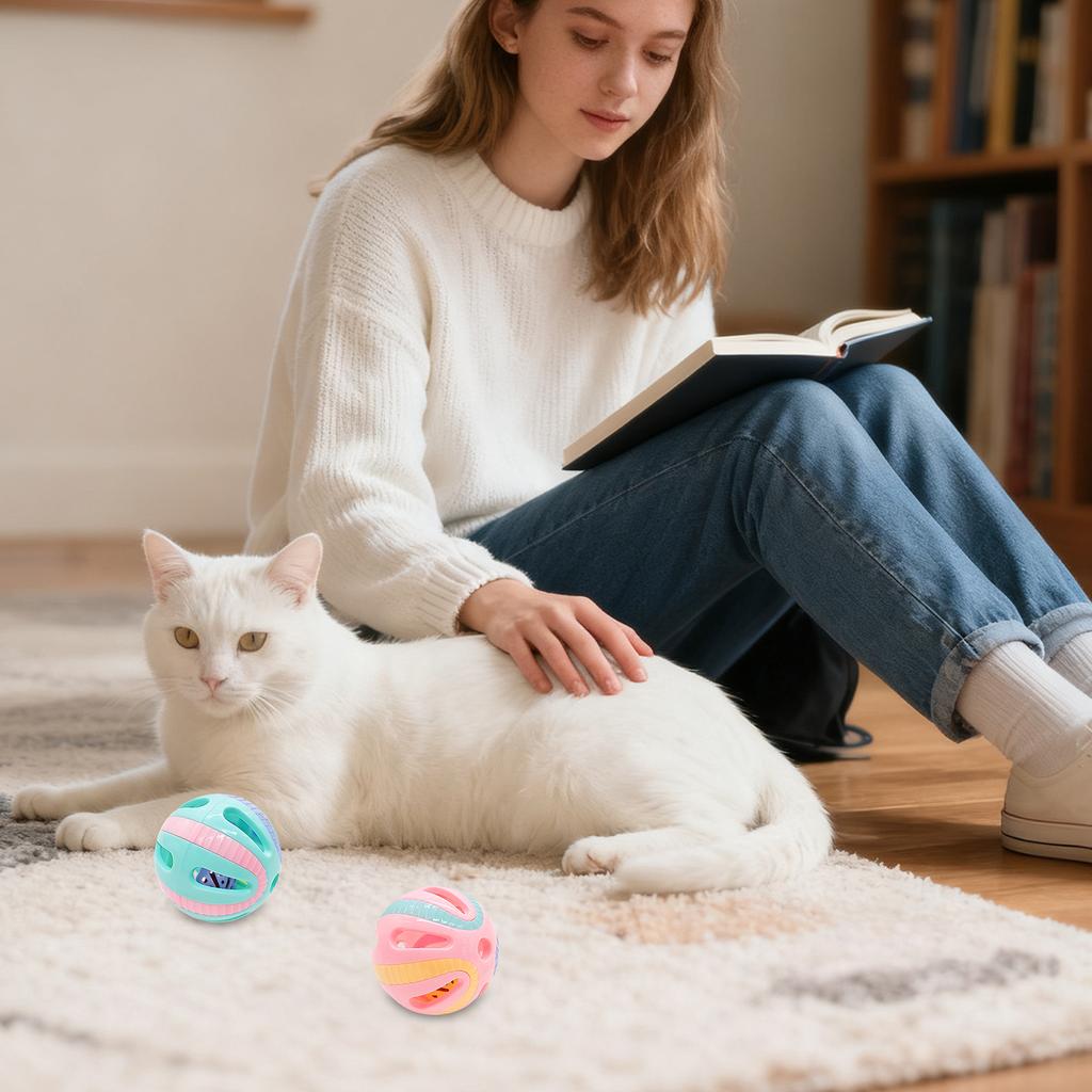 8 см Игрушка-мячик для кошек Саморазвлечение Звучащая игрушка для кошек Мячик с колокольчиком для снятия скуки, Цветная полая игрушка-дразнилка для кошек
