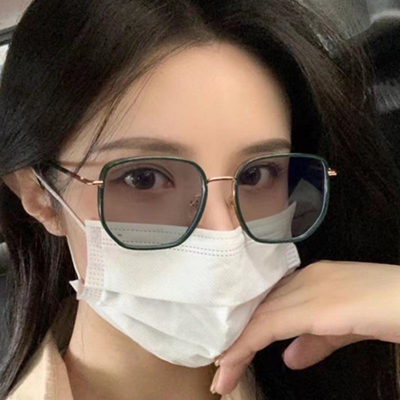 Anti Radiation Pochromic Eyeglass for Women/Men Replaceable Lens Eyeglasses Frames Retro Aesthetic Glasses