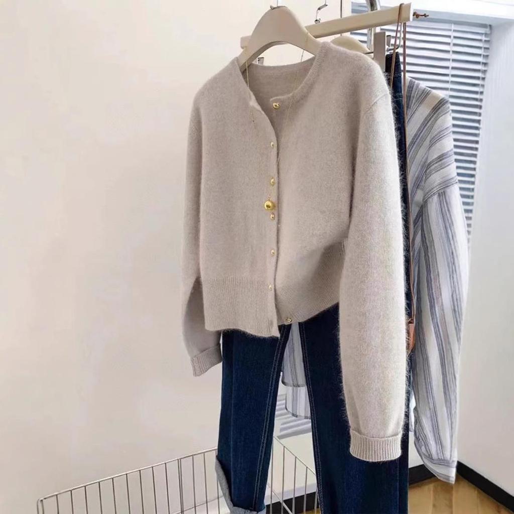 Women's Pure Wool Short-Sleeved Knitted Cardigan - Round Neck, Slim Fit, Perfect for Autumn and Winter