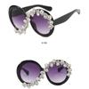 Женские солнцезащитные очки Защита от солнца Защита от ультрафиолета Мода Индивидуальность Ретро Бриллианты круглые Солнцезащитные очки в большой оправе Уличный снимок Вогнутая форма Путешествия