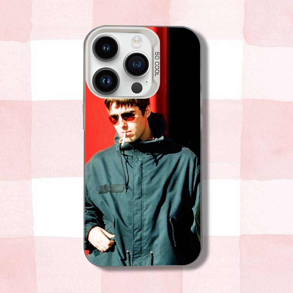 Чехол для телефона L-Liam Singer G-Gallagher Для iPhone 16,15,14,13,12,11,Pro,XS,Max,Plus,Mini,SE Белый Конфетный Матовый Ударопрочный Чехол