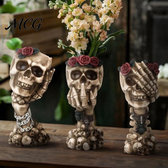 Unique Flower Holder Hear No Evil, Speak See Evil Skull Vase, Resin Ornament with Retro Distressed Vase Rose Decor, Halloween Gothic Skeleton Display