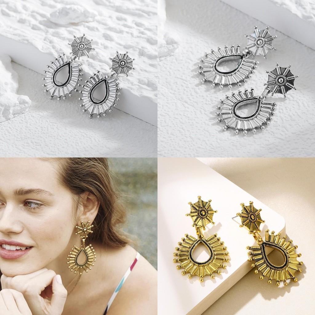 Minimalistic Elegant Earrings Unique Alloy Material Summer 2022 Collection