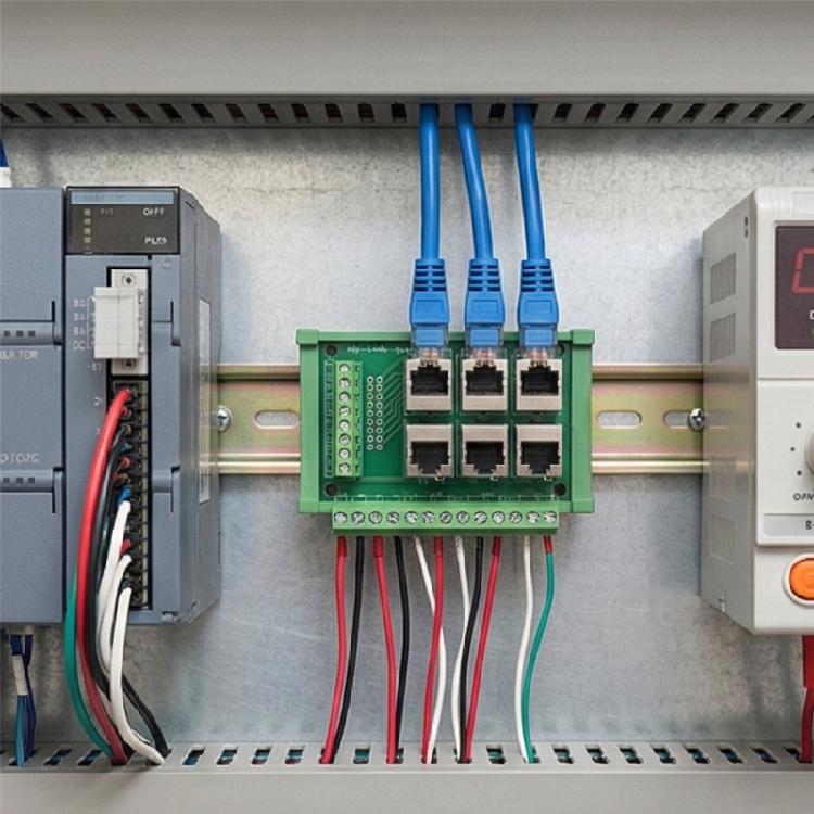 Профессиональный 4-портовый адаптер-терминал RJ45 8P8C Ethernet для промышленных и коммерческих сетей