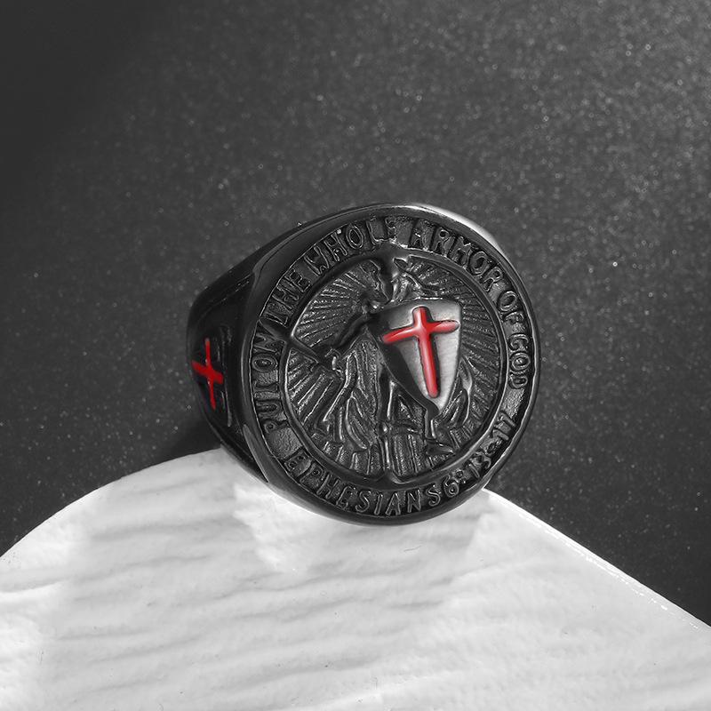 European-American Hip-Hop Men's Gold-Plated Titanium Ring with Vintage Templar Red Cross Shield