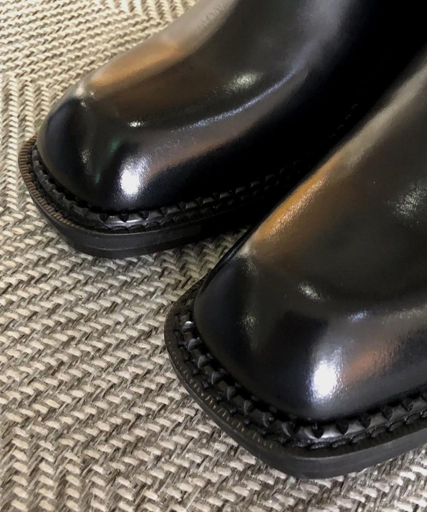 Joenshoe King Square Chelsea Boots Black