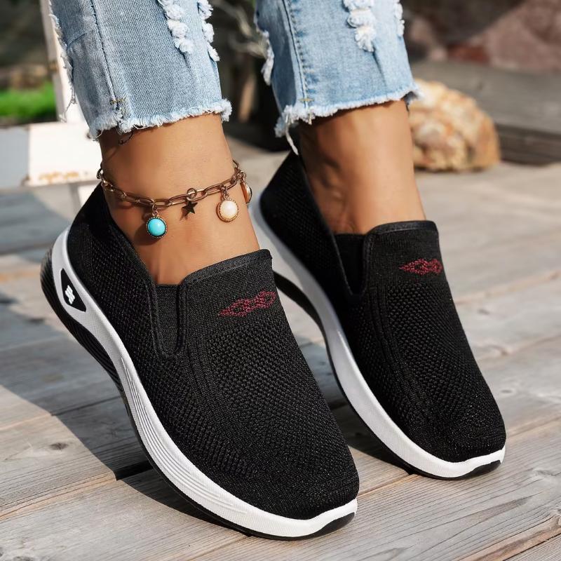Летние новые женские кроссовки с вырезами, повседневные дышащие туфли для ходьбы без застежек, легкие уличные туфли на плоской подошве