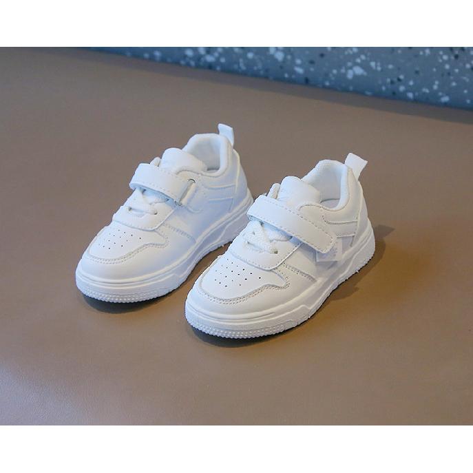 Children's white sneakers, new spring and autumn models, boys' non-slip breathable sneakers, girls' low-top school shoes, versatile baby shoes