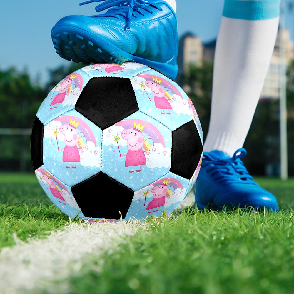 Peppa Pig Theme Size 5 Soccer Ball, Suitable for Both Indoor and Outdoor Matches, a Gift Suitable for Everyone.