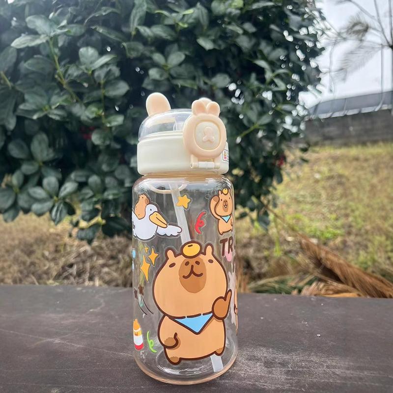 Капибара Мультяшная 500 мл Портативная Большая Вместимость Бутылка для Воды Спортивные Кружки с Соломинкой Студенческие Пластиковые Стаканы для Воды Бутылка для Воды
