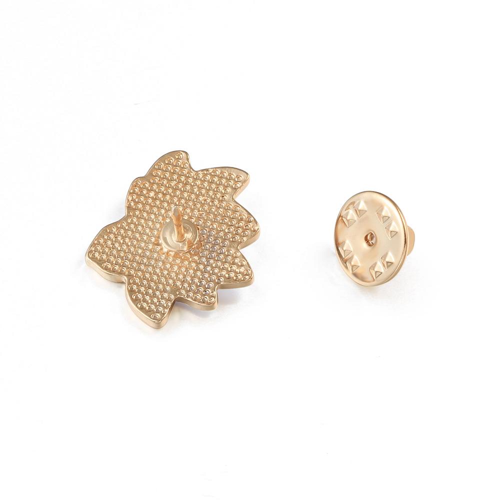 Buddhism White Lotus Flower Enamel Pin Floral Plant Brooches Denim Coat Backpack Lapel Pin Men Women Badge Japanese Jewelry Gift