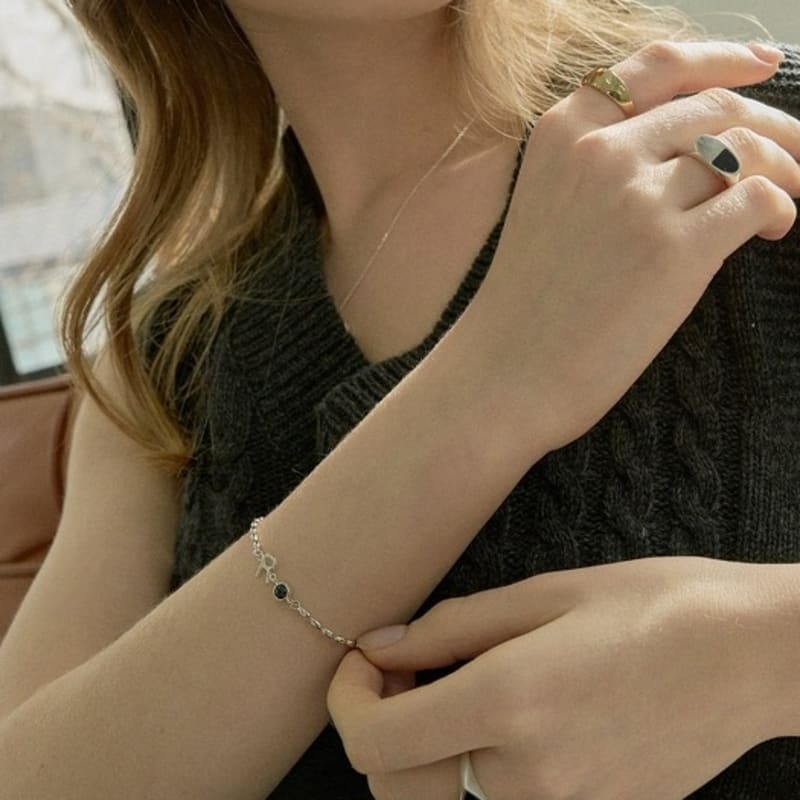 Beroe [Silver925] Stone initial bracelet