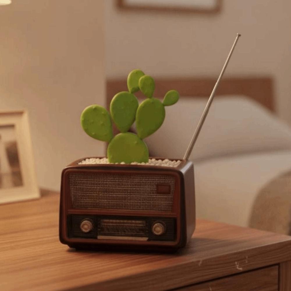 Retro Radio Shaped Flowerpot Creative Succulent Flower Pot Unique Radio TV Potted Plant Home Decor