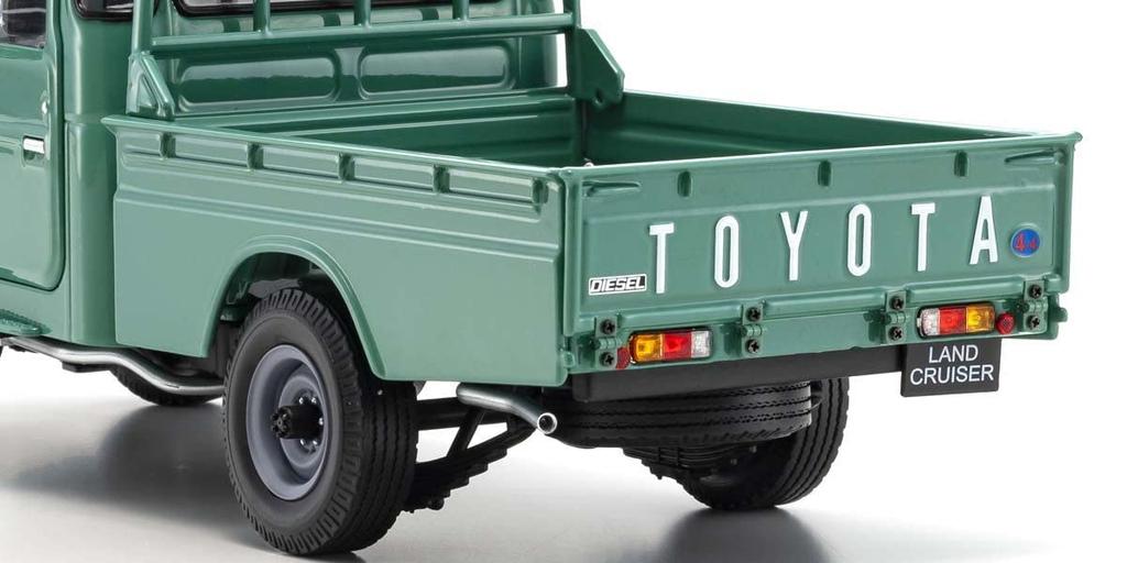 Kyosho Оригинальный пикап Toyota Land Cruiser 40, готовый продукт 1/18 (Модный зеленый)