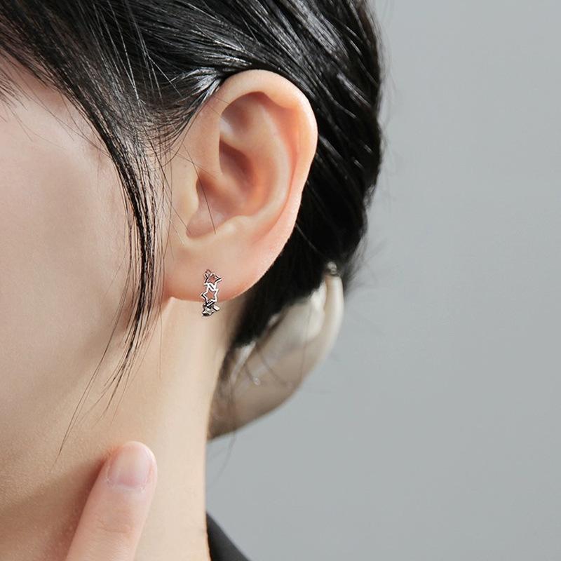 Серьги для женщин Простые полые серьги в форме пятиконечной звезды в новом стиле Высококачественные персонализированные изысканные серьги
