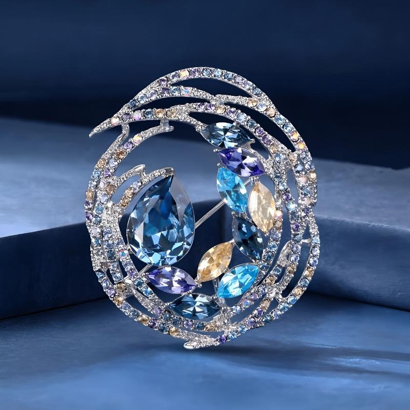 Fashionable and Retro Crystal Spiral Brooch, Exquisite Crystal Garland Brooch, Elegant and Refined Anti-glare Pin