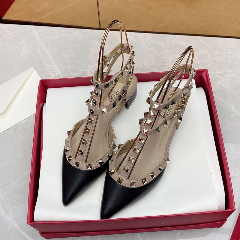 Spring New Rivet Middle Heel Shoes Women's Strap Buckle Thick Heel Sexy Willow Pointed Sandals Women's Shoes