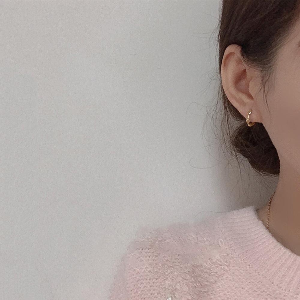 Simple Prevent Allergy Twist Wave Hoop Earrings Wave Earrings Fashion Accessories Women Jewelry
