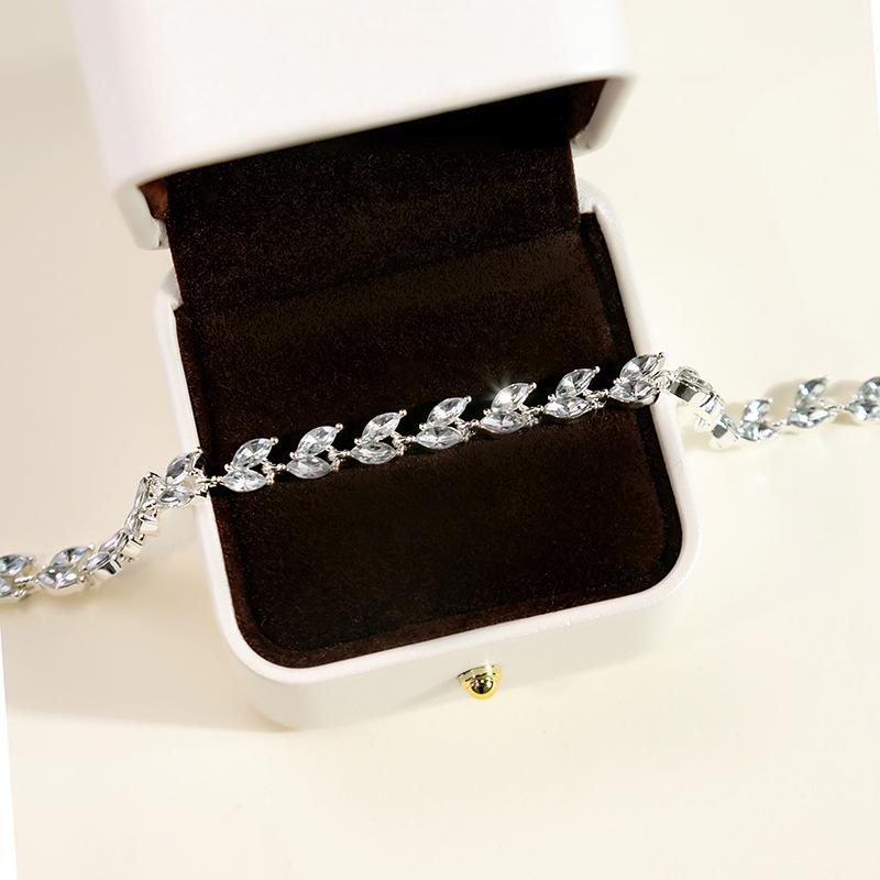 Европейский и американский роскошный браслет с бриллиантами Willow Leaf - модный, красочный ювелирный аксессуар